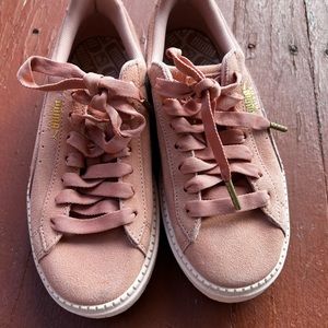 Pink Pumas size 6